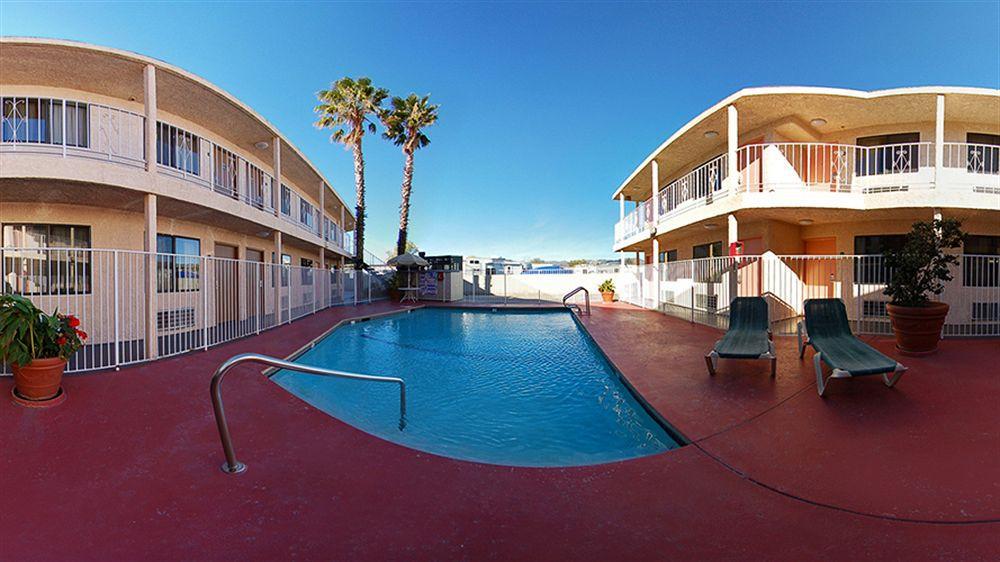 Rodeway Inn Magic Mountain Area Castaic Exterior photo