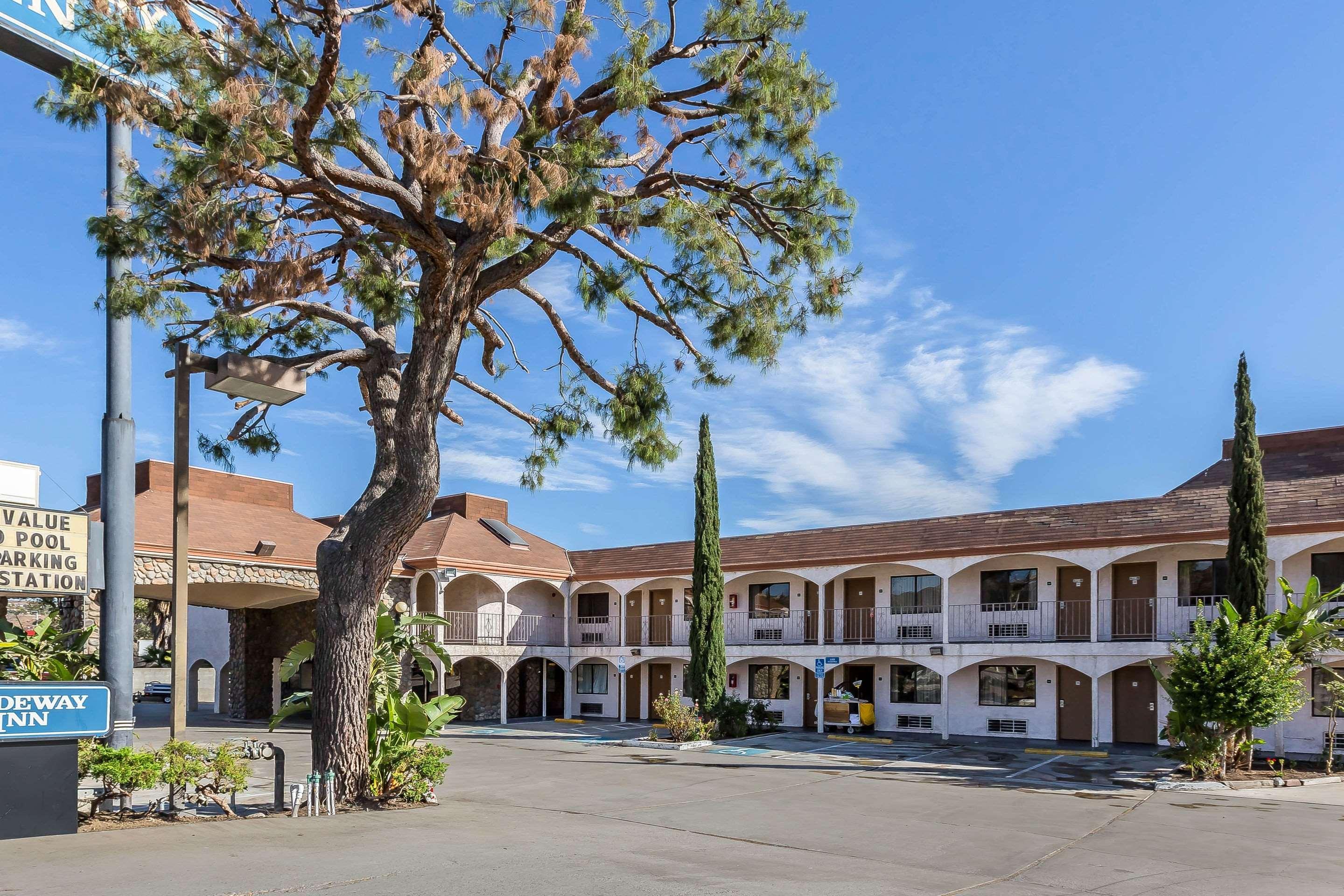 Rodeway Inn Magic Mountain Area Castaic Exterior photo